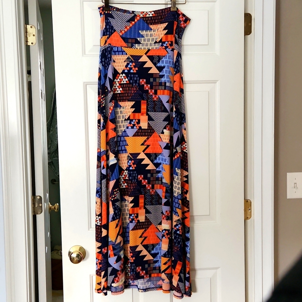 LuLaRoe maxi skirt size medium